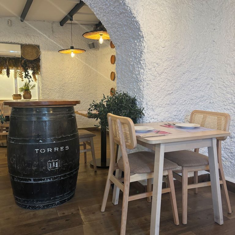 restaurant-lacal